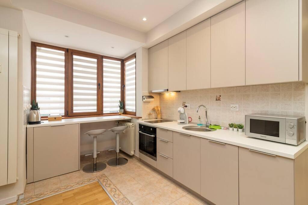 Spacious Aristocratic Apt. With A Colourful View Sofia Zewnętrze zdjęcie